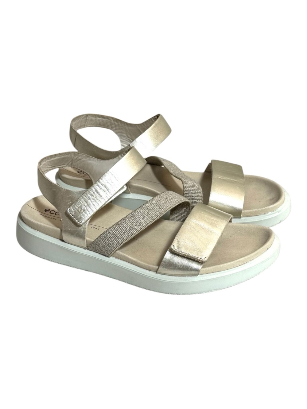 ECCO Flowt 2-Band Flat Sandals Metallic Gold Leather Size 38 US 7-7.5